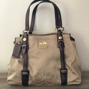 Coach Mia Signature Outline C Bag